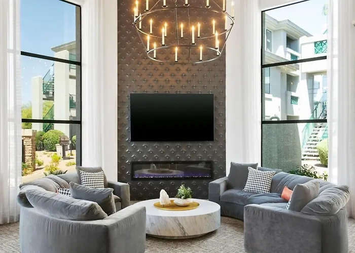 2br Cozysuites At Kierland Commons With Pool #04 * Scottsdale