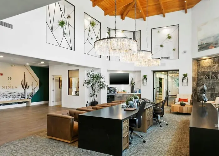 2br Cozysuites At Kierland Commons With Pool #04 Apartment *
