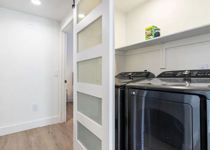 Apartment 2br Cozysuites At Kierland Commons With Pool #04 Scottsdale