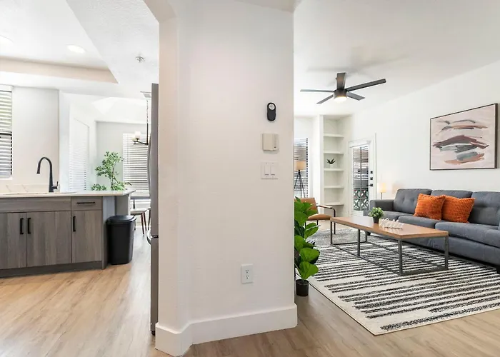 2br Cozysuites At Kierland Commons With Pool #04 * Scottsdale