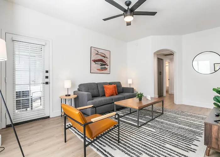 2br Cozysuites At Kierland Commons With Pool #04 * Scottsdale